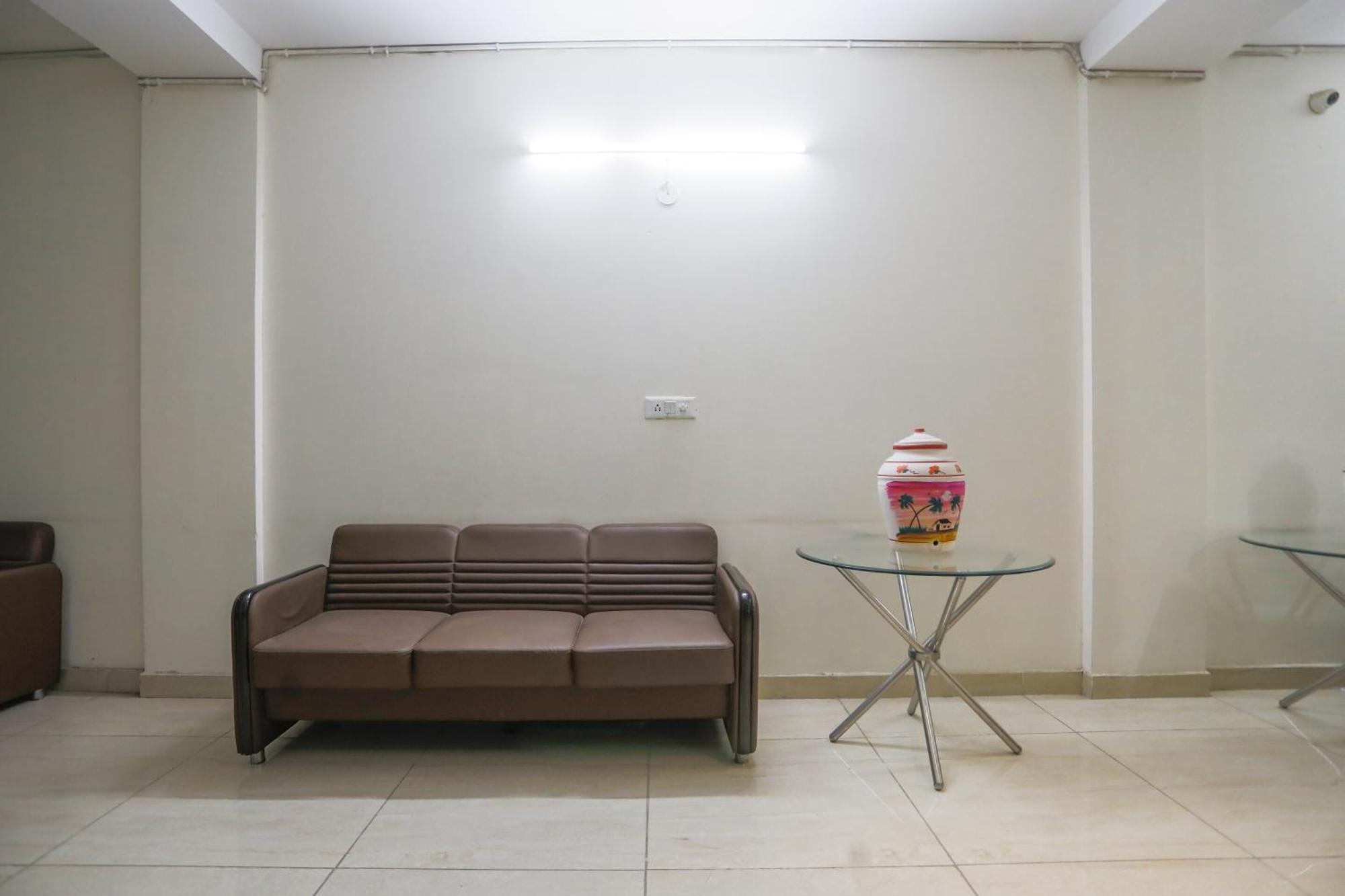 Hotel O Jsb Hotel Faridabad Extérieur photo